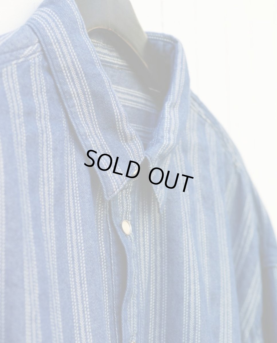 画像11: STRIPE JACQUARD CHAMBRAY PULLOVER SHIRTS (11)