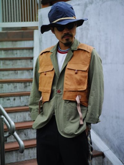 画像2: REBELLION VEST CAMEL