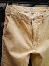 画像9: VARDE77 TAPERED CORDUROY PANTS  IVORY (9)