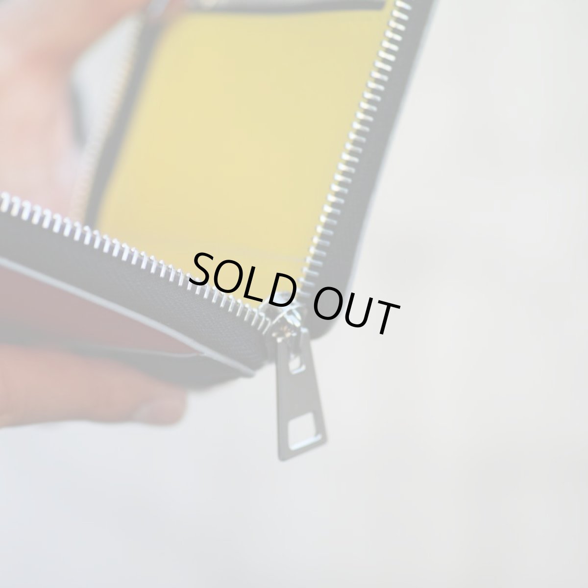 画像11: M A R N I ROUND ZIP SHORT WALLET RED (11)