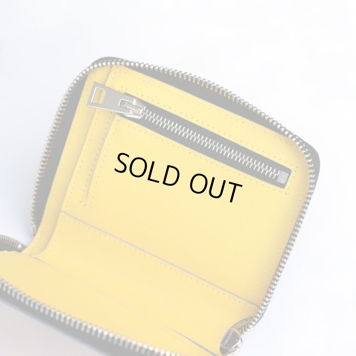 画像6: M A R N I ROUND ZIP SHORT WALLET RED (6)