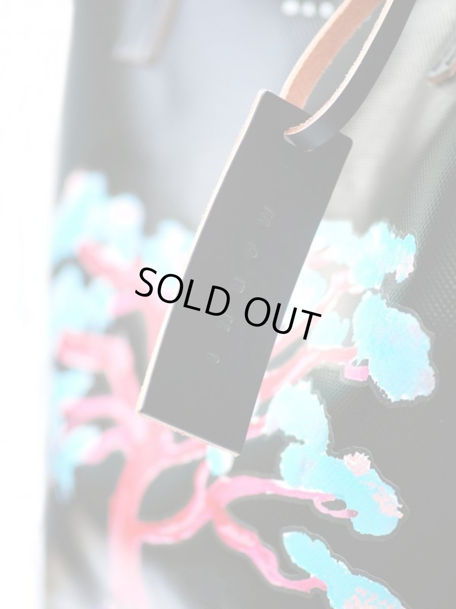 画像4: M A R N I TARPAULIN TOTE BAG (4)