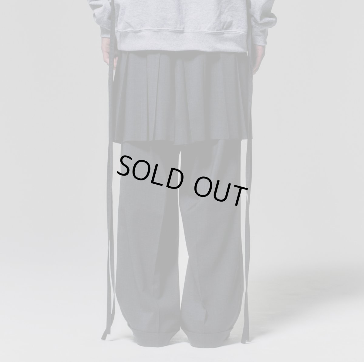 画像2: COGNOMEN  PLEATED LAYERED PANTS　BLACK (2)