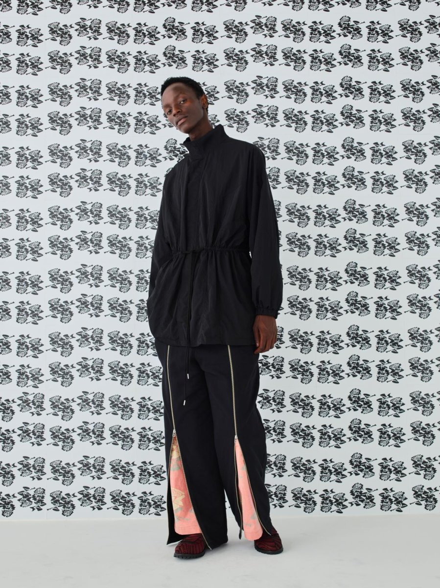 画像1: Bench Long jacket Black (1)